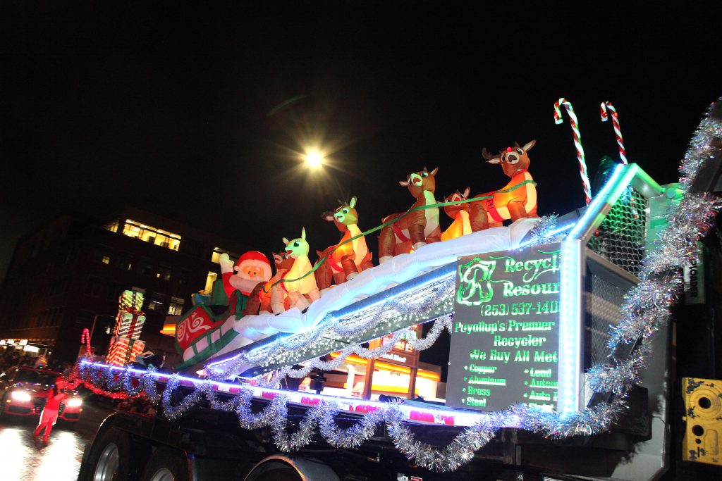 Lighted Santa Parade Puyallup Main Street Association