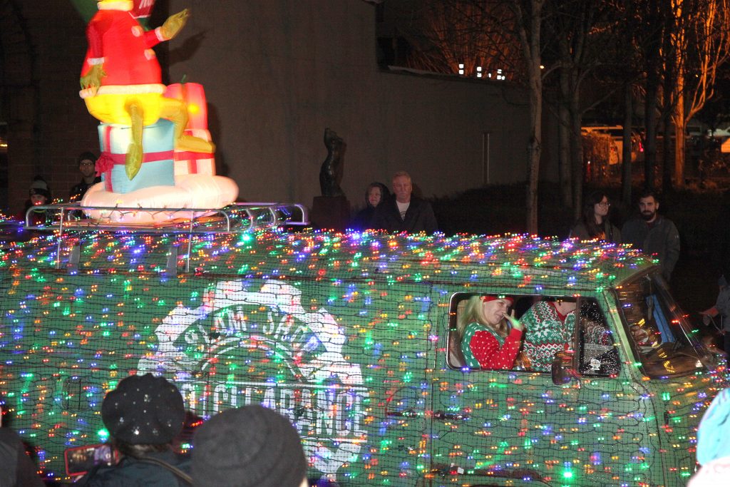 Lighted Santa Parade Puyallup Main Street Association