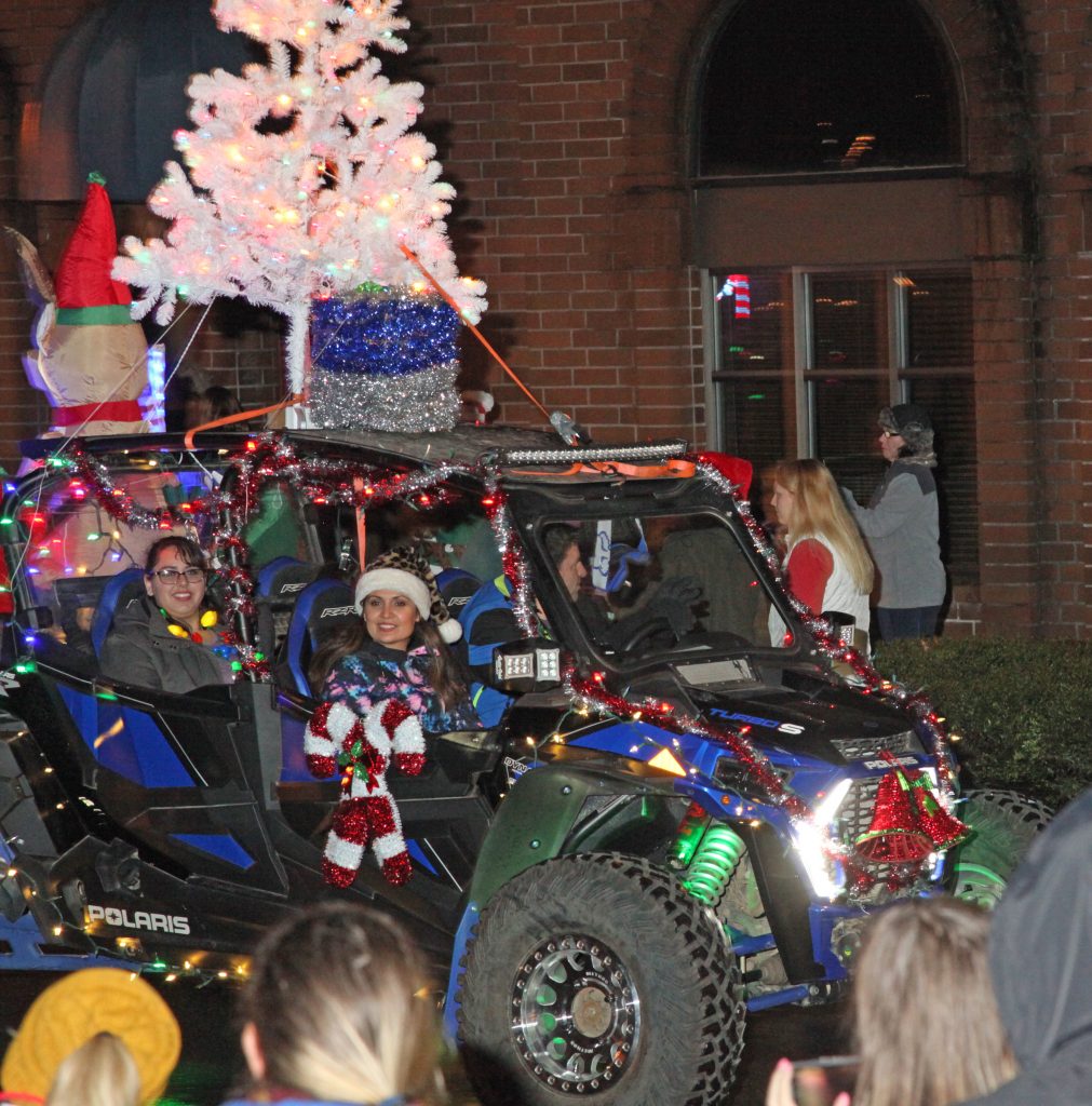 Lighted Santa Parade Puyallup Main Street Association