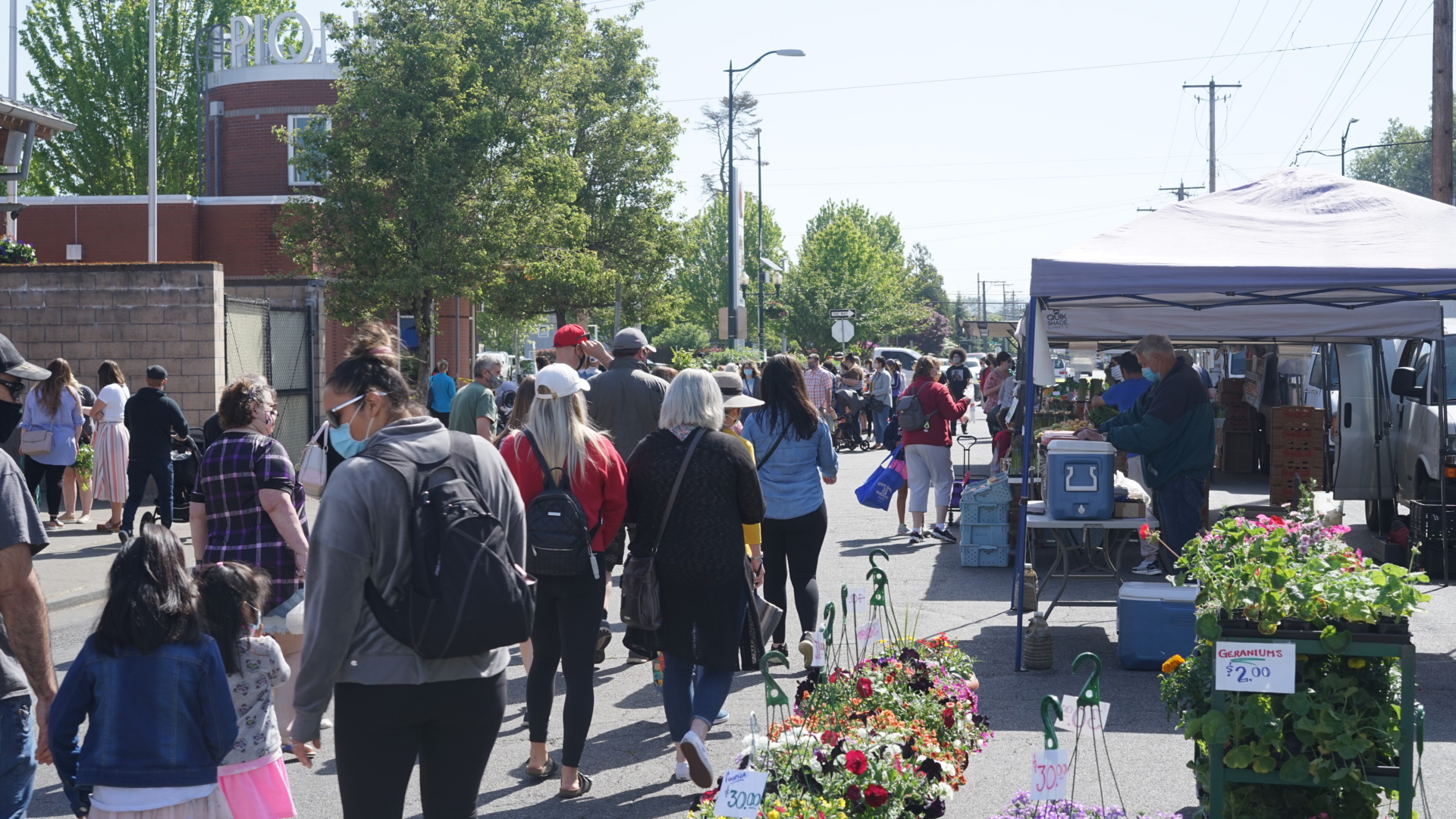 Puyallup Farmers’ Market Puyallup Main Street Association